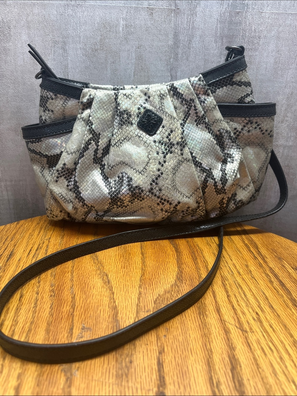 Simply, Vera Vera Wang, snake skin purse